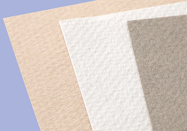 chất liệu giấy in thiệp cưới tối giản in trên giấy mỹ thuật