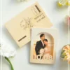 Thiệp Cưới In Hình mẫu gập ba có timeline