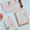 Thiệp cưới chibi mẫu màu trắng hồng dễ thương